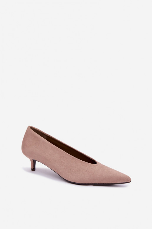 Sandfarbene Wildlederschuhe mit Kitten Heel Nuretta