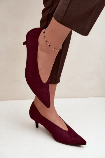 Bordeauxfarbene Wildlederschuhe mit Kitten Heel Nuretta
