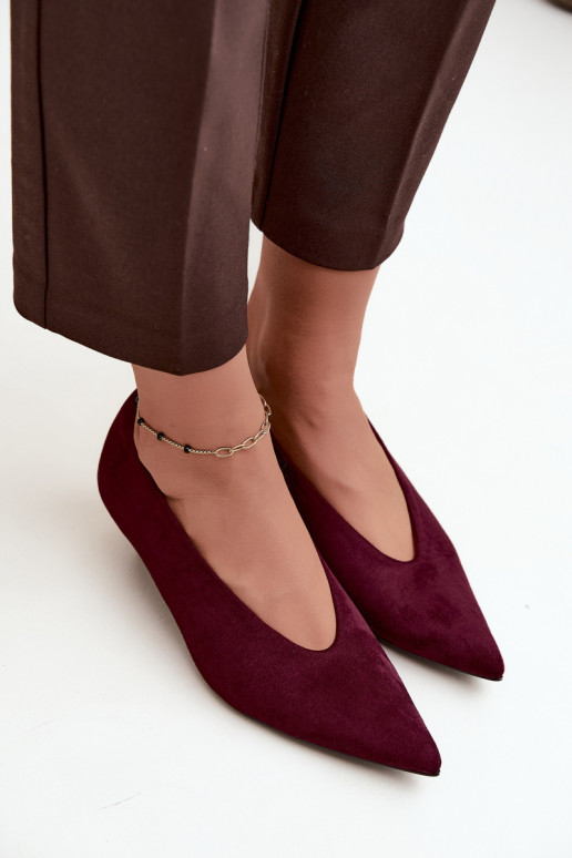 Bordeauxfarbene Wildlederschuhe mit Kitten Heel Nuretta