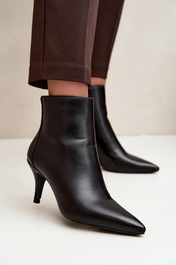 Schwarze Stiefeletten mit schmalen Absätzen und spitzen Zehen aus Kunstleder Niretta 2