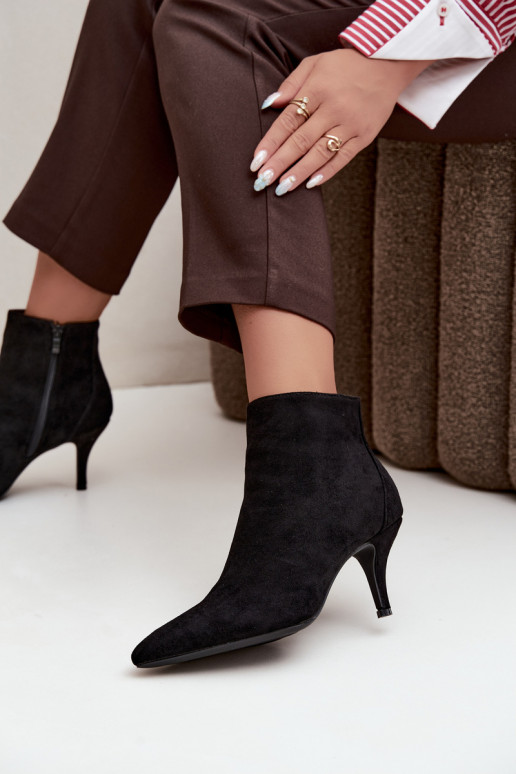 Schwarze Kunstveloursleder Stiefeletten mit spitzen Absätzen Niretta