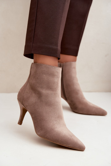 Khaki Kunstveloursleder Stiefeletten mit spitzen Absätzen Niretta