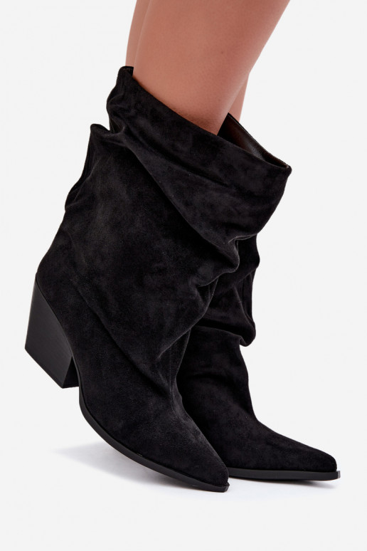 Schwarze zerknitterte Slipper Stiefeletten auf Blockabsatz Cazela