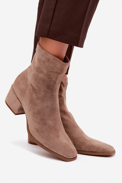 Damen Stiefeletten mit Absatz Typ Klocek in Khakifarbe Rosley