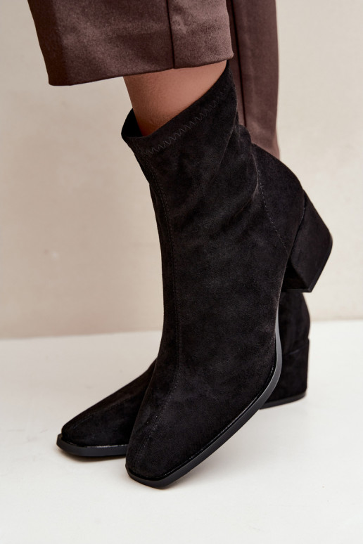 Damen Stiefeletten mit Absatz Typ Klocek in schwarzer Farbe Rosley