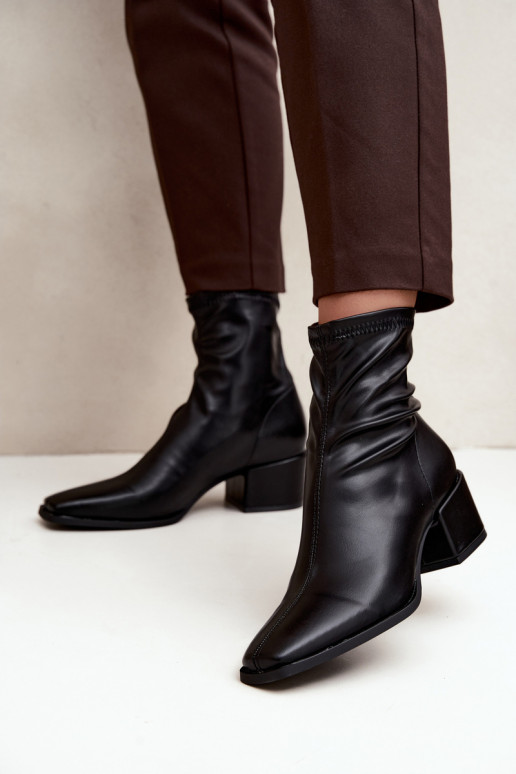 Damen Stiefeletten mit Absatz Typ Klocek aus Kunstleder in schwarzer Farbe Rosley