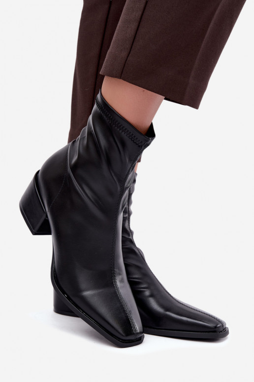 Damen Stiefeletten mit Absatz Typ Klocek aus Kunstleder in schwarzer Farbe Rosley