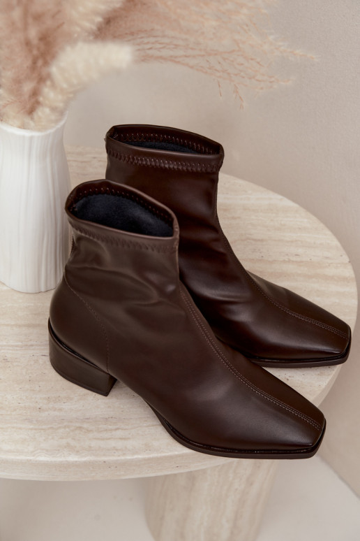 Damen Stiefeletten mit Absatz Typ Klocek aus Kunstleder in Schokoladenfarbe Rosley