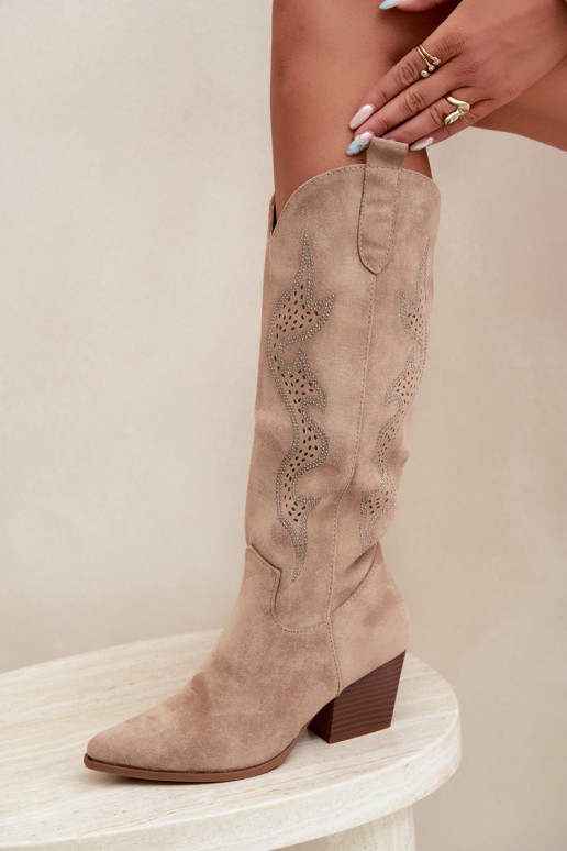 lange Cowboy-Stiefel mit Dekoration am Schaft in Sandfarbe Greyla