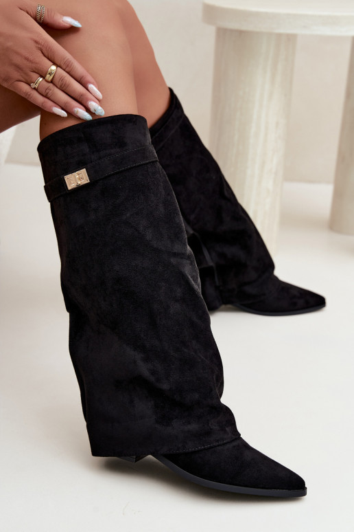 damen kniehohe Stiefel mit genähtem Schaft auf niedrigem Absatz aus Kunstveloursleder in Schwarz Gisellea
