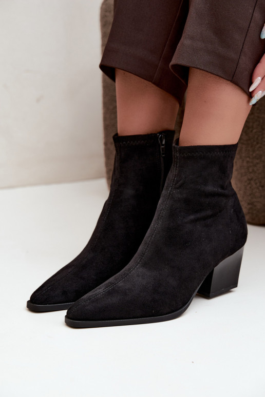damen Stiefeletten mit schrägen Absätzen in Schwarz Atina