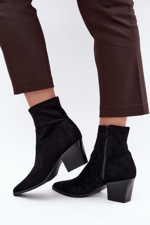 damen Stiefeletten mit schrägen Absätzen in Schwarz Atina