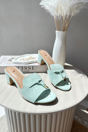 damen Hausschuhe mit Kunstvelourslederabsätzen in mint 2