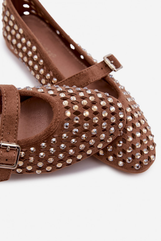 Braune Damen-Ballerinas mit Ausschnitt-Elementen und glänzenden Details Nilvessa
