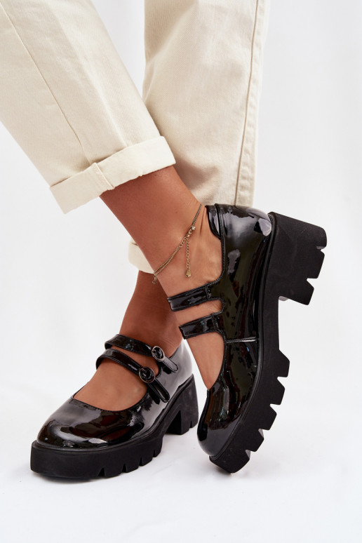 Schwarze Damen-Schuhe mit Lackeffekt, Absätzen und Riemen Kamira
