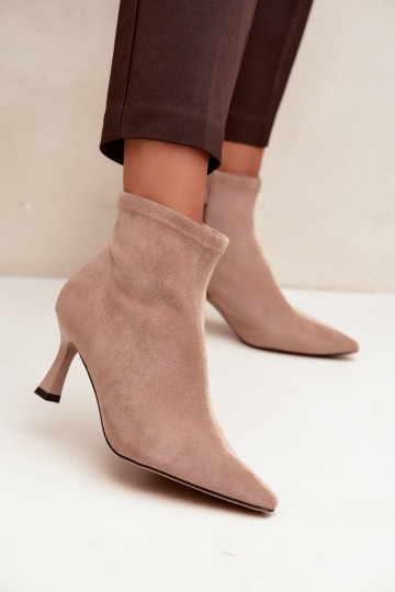 Damen Stiefeletten auf schmalem Absatz mit Nähten in Sandfarbe Clancy 2