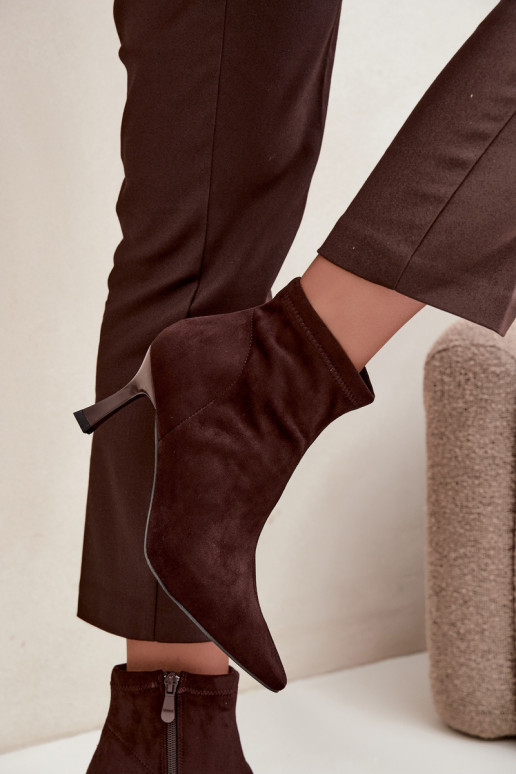 Damen Stiefeletten auf schmalem Absatz mit Nähten in Schokoladenfarbe Clancy