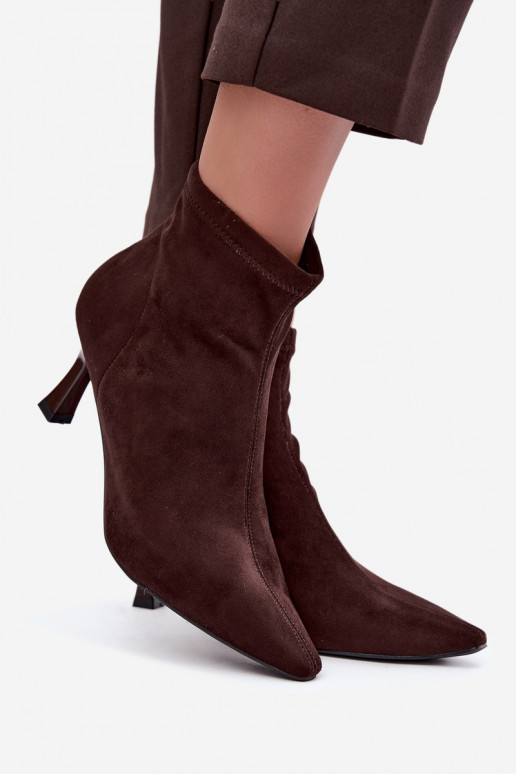 Damen Stiefeletten auf schmalem Absatz mit Nähten in Schokoladenfarbe Clancy
