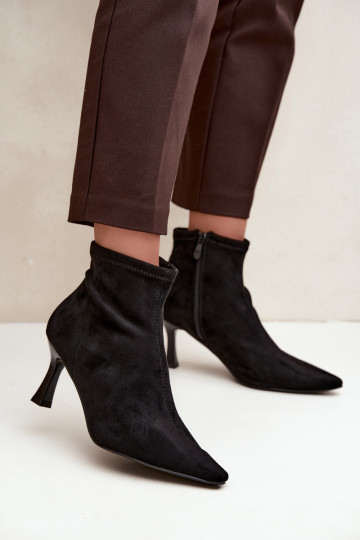 Damen Stiefeletten auf schmalem Absatz mit Nähten in schwarzer Farbe Clancy 2