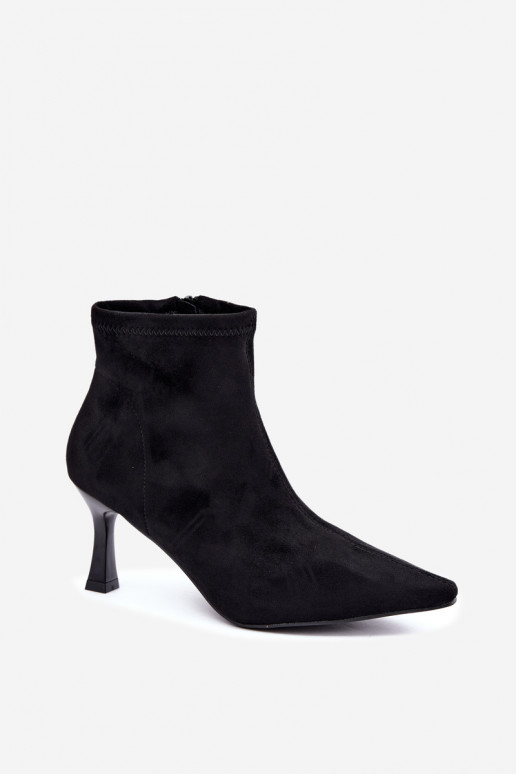 Damen Stiefeletten auf schmalem Absatz mit Nähten in schwarzer Farbe Clancy