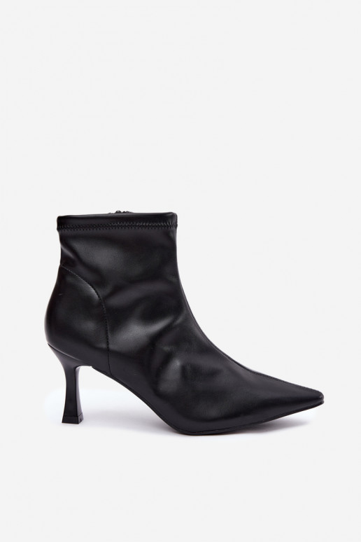 Damen Stiefeletten auf schmalem Absatz mit Nähten aus Kunstleder in schwarzer Farbe Clancy