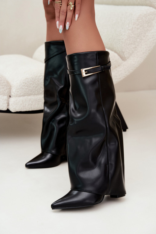 Lange Stiefel mit Absätzen und genähtem Schaft mit Schnallen in schwarzer Farbe Amrie