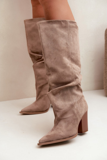Chaki farbene Stiefeletten mit Absatz und Rüschen Jensy