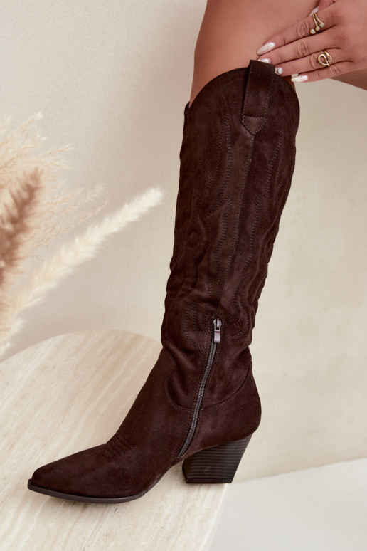 Schokoladenfarbene Stiefeletten im Cowboy-Stil mit Absatz Glenor