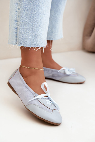 Blaue sportliche Ballerinas mit stilvollen Details Peonia