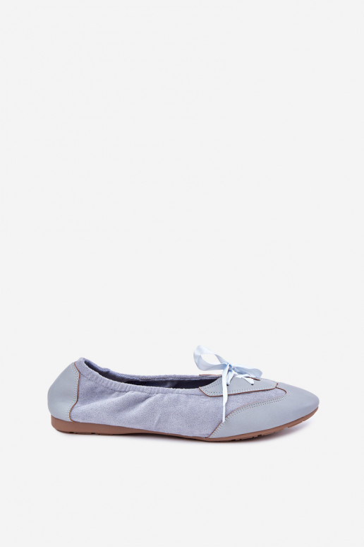 Blaue sportliche Ballerinas mit stilvollen Details Peonia