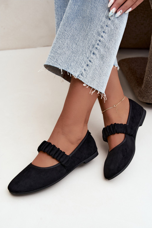 Schwarze Ballerinas mit geschnitzten Riemen Loreya