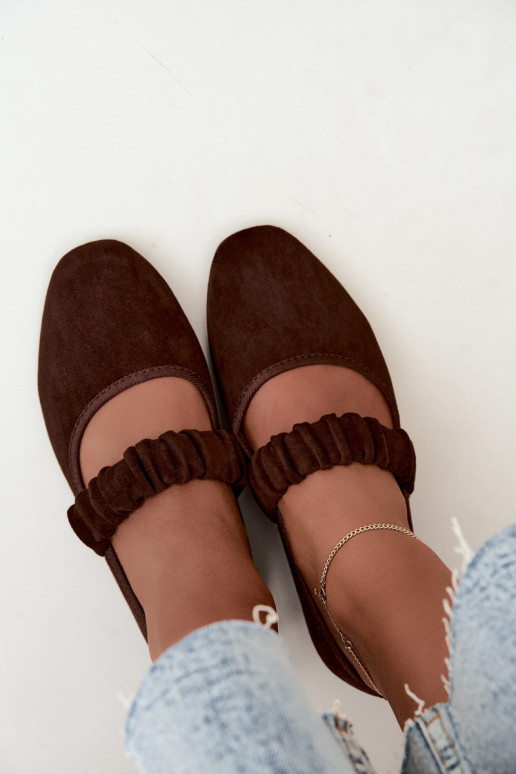 Schokoladen Ballerinas mit geschnitzten Riemen Loreya
