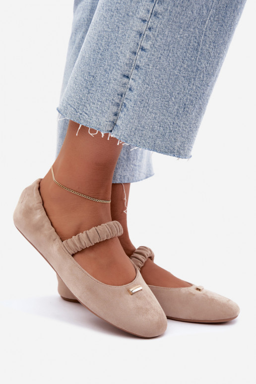 Sandalen mit dekorativen Details in Sandfarbe Brinelle