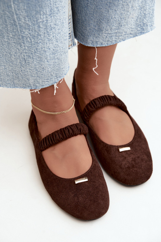 Schokoladenfarbene Sandalen mit dekorativen Details Brinelle
