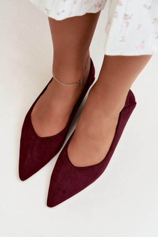 Ballerinas mit spitzen Zehen aus Kunstveloursleder in Bordeauxfarbe Corabella