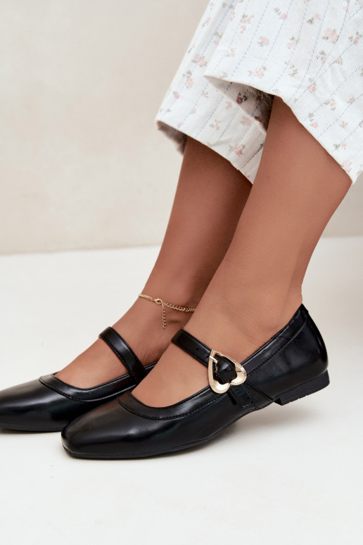 Ballerinas mit Schnallen und Herzen in Schwarz Relsa