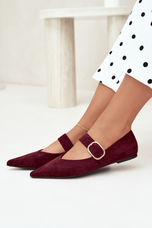 Damen-Ballerinas mit Riemen und Schnallen in bordeaux Melby