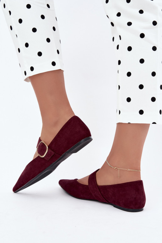 Damen-Ballerinas mit Riemen und Schnallen in bordeaux Melby