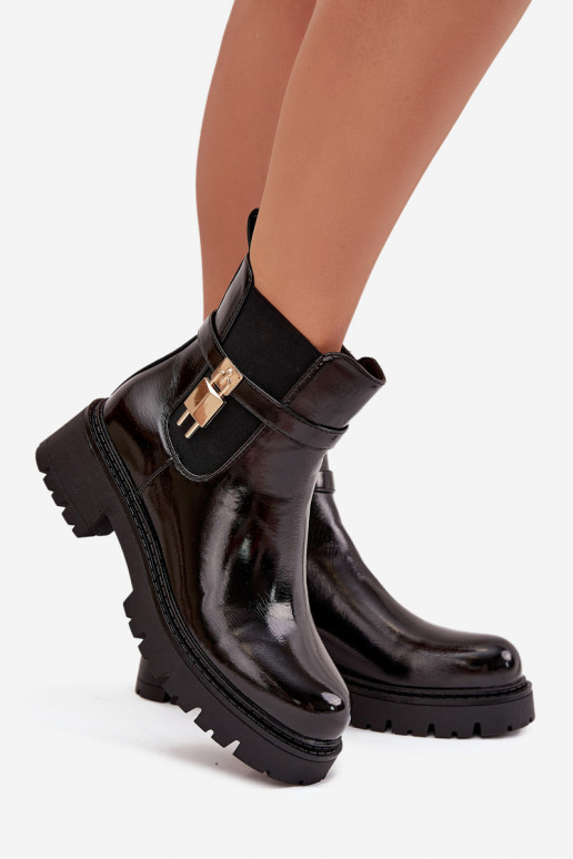 Stylische lackierte isolierte Stiefeletten mit Details Ze gold und schwarz Talyra