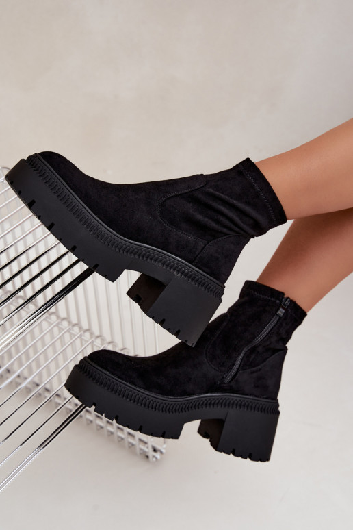 Damen Stiefeletten mit klobigem Absatz und Plattform aus Kunstveloursleder schwarz Elvianne