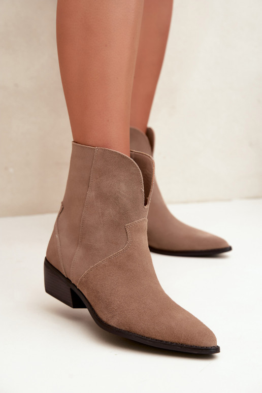 Damen Stiefeletten im Cowboy-Stil mit Absatz aus natürlichem Veloursleder sandfarben Norelle