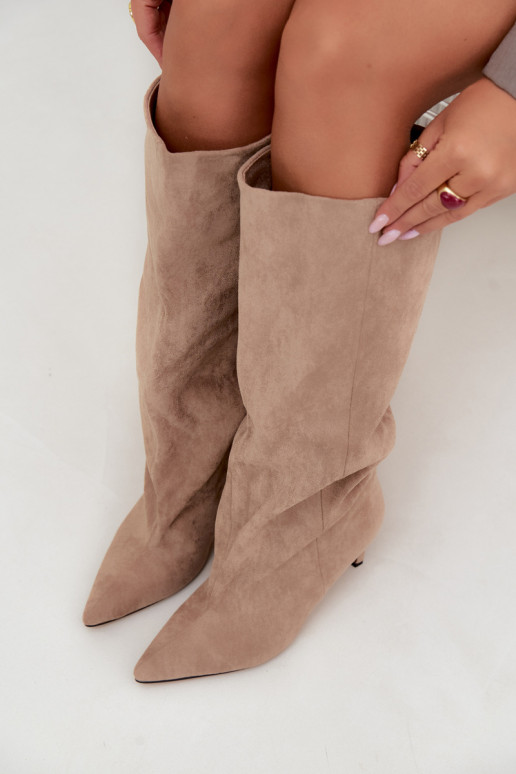 damen kniehohe Stiefeletten zum Hineinschlüpfen mit Absatz in sandfarben Favra