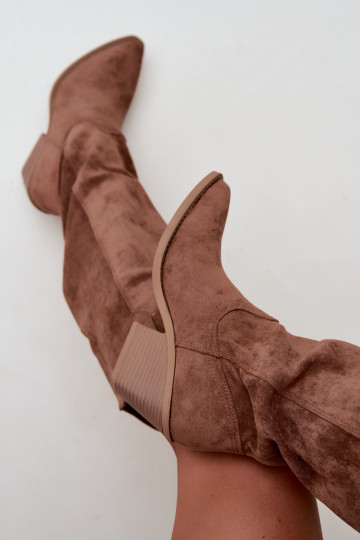 slouchy kniehohe Stiefel zum Hineinschlüpfen in Braun Sylvie