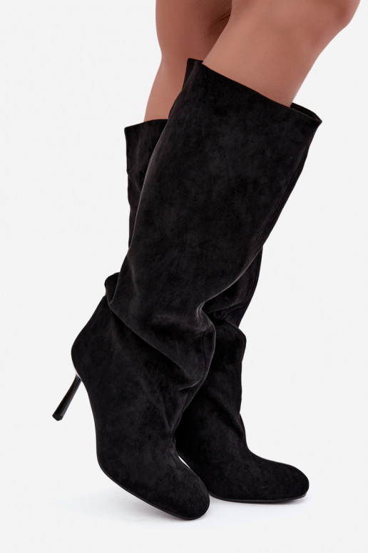 Damen kniehohe Stiefel zum Hineinschlüpfen mit dünnen Absätzen in schwarz Caliya