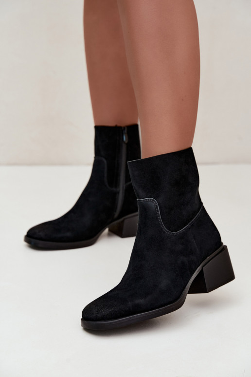 Damen Stiefeletten aus Kunstveloursleder mit Absatz in schwarzer Iveris