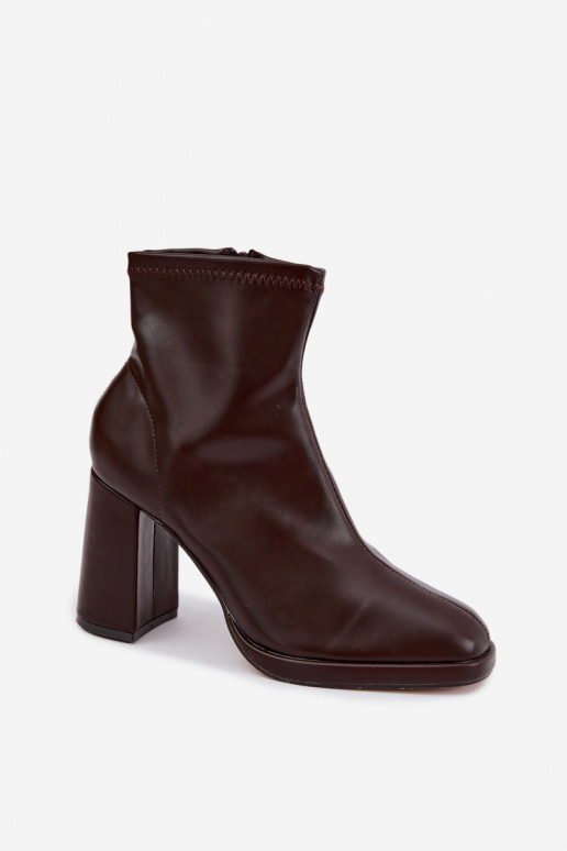 Damen Stiefeletten aus Kunstleder mit Absatz in schokoladenfarbener Karvella