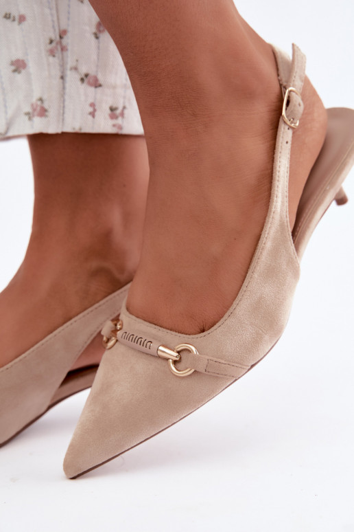 Schuhe mit offenem Absatz und niedrigem Absatz in sandfarbener Caylo