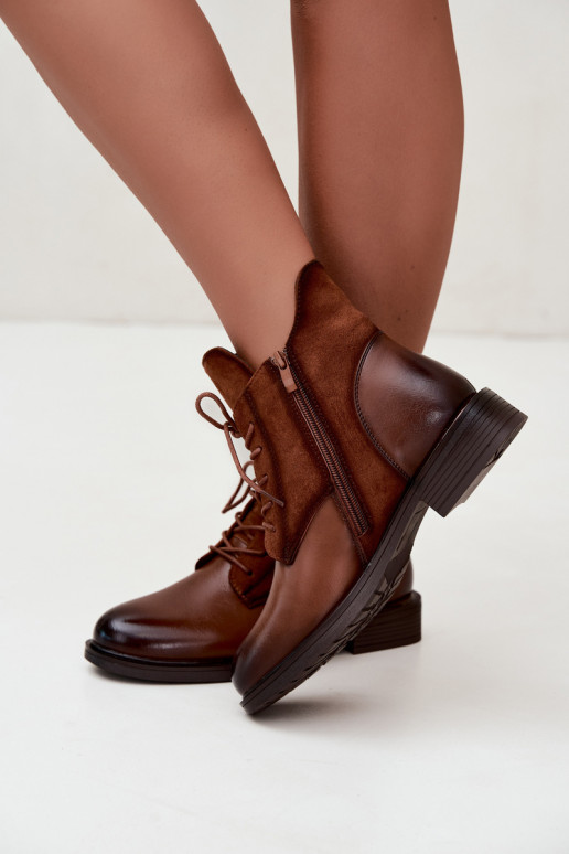 Ismerae braune Stiefeletten mit breiten Absätzen