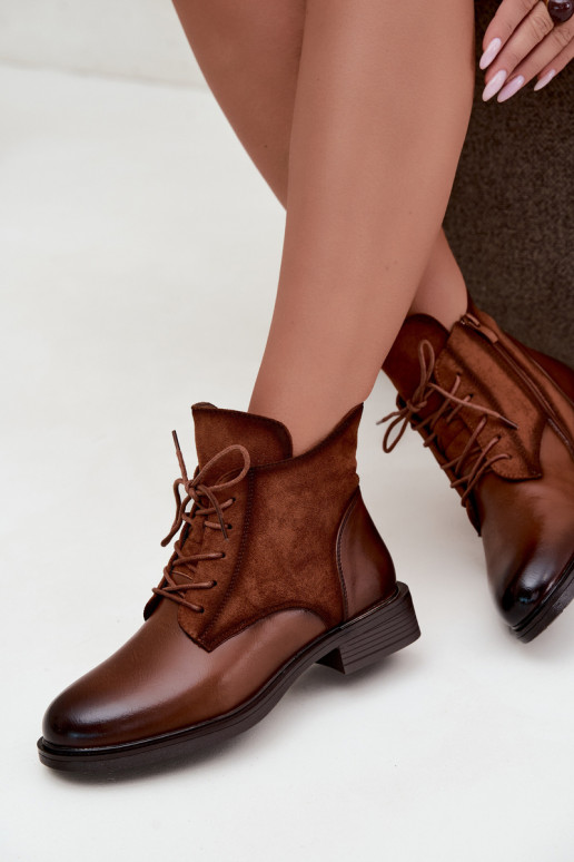 Ismerae braune Stiefeletten mit breiten Absätzen