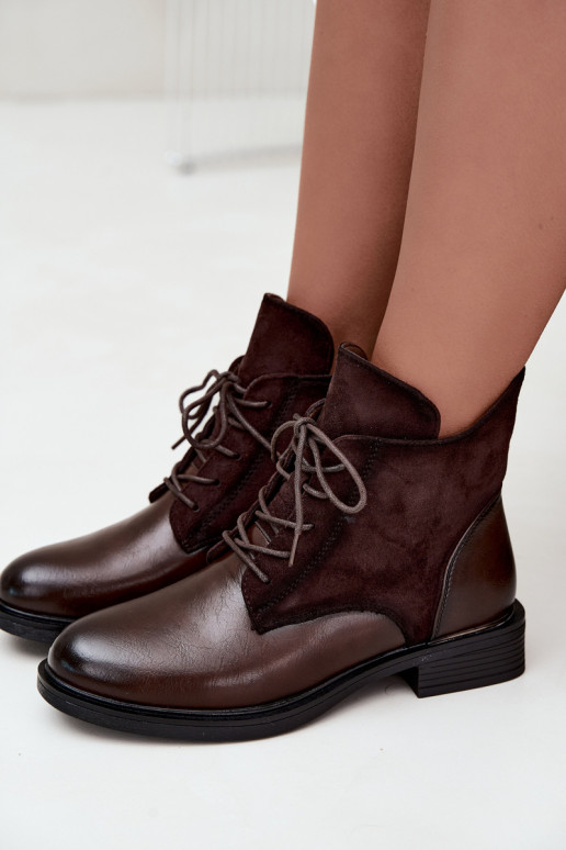 Ismerae schokoladenbraune Stiefeletten mit breiten Absätzen